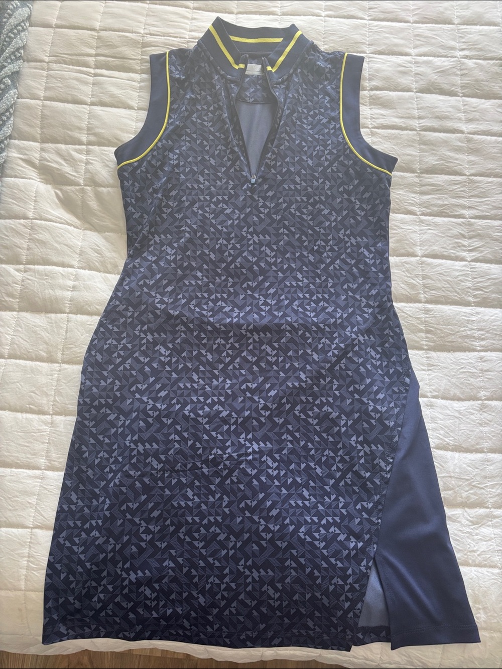 Callaway Navy Geometric Sleeveless Golf Dress with Yellow Piping